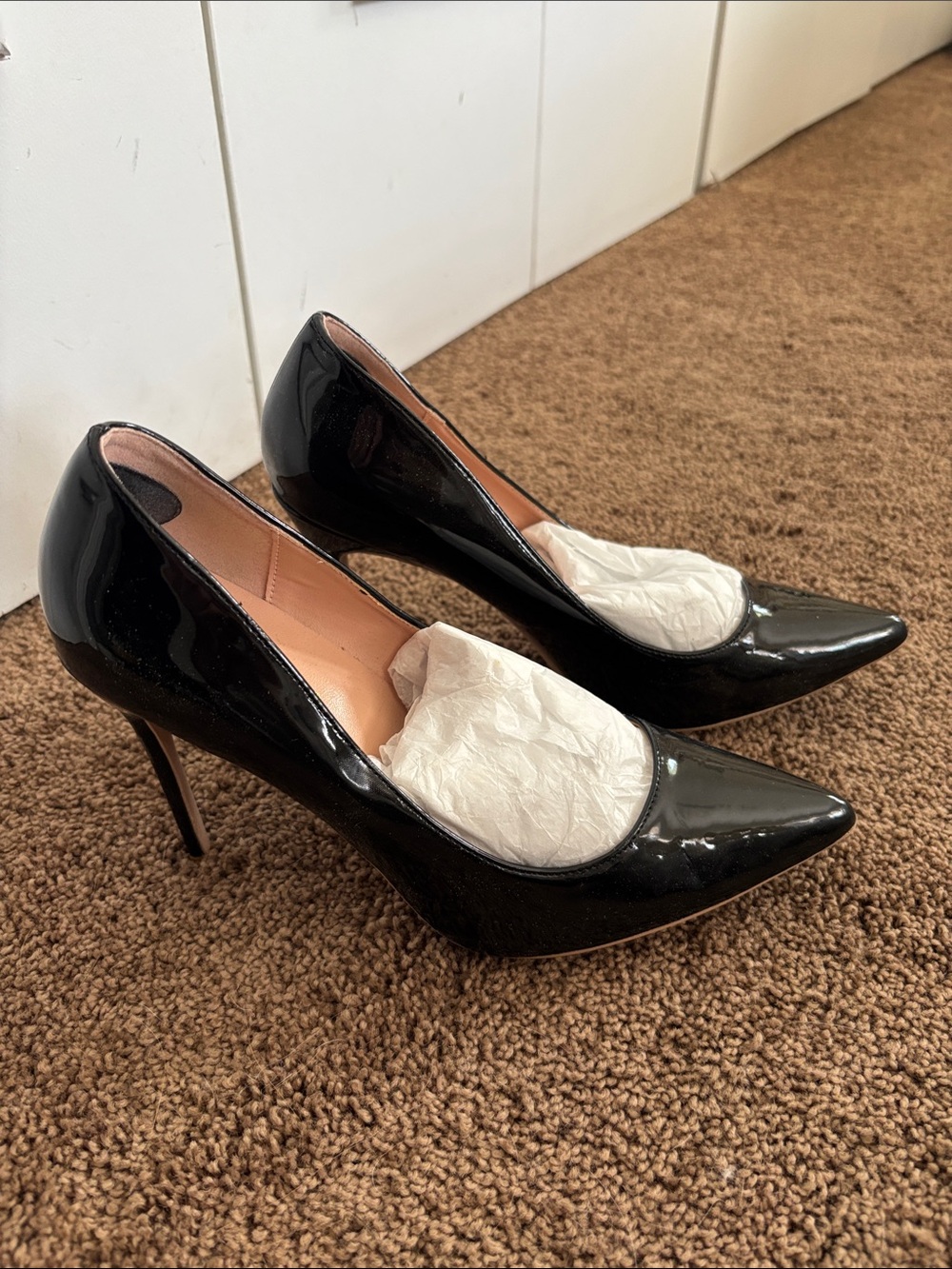 Elisabet Tang Black Patent Pointed-Toe High Heel Pumps